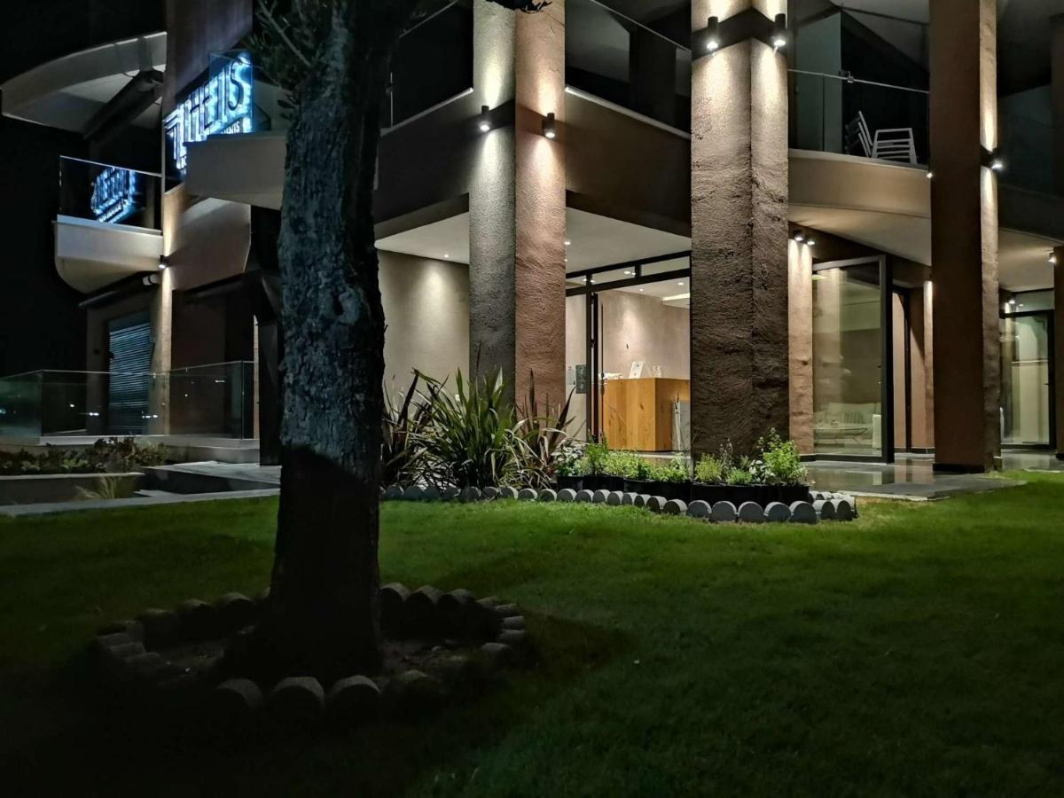 Thetis Boutique Apartments Neos Marmaras Exterior photo